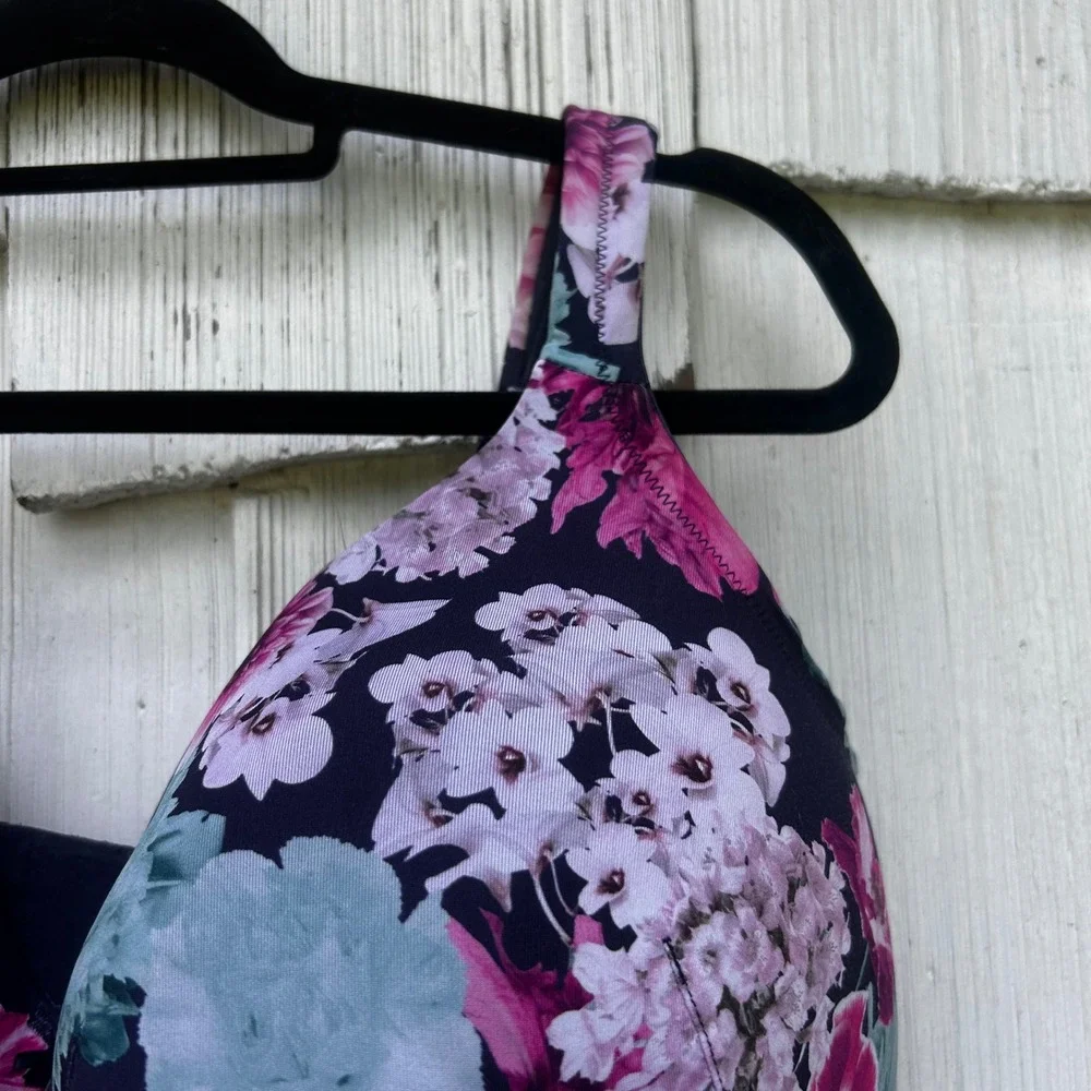 Lane Bryant Cacique Floral Lightly Lined Full Coverage‎ Bra 42H Navy Underwire